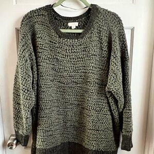 Textured green tunic length sweater